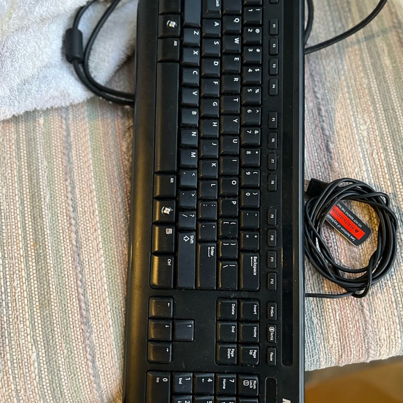 Monitor - Picture 10 of 11